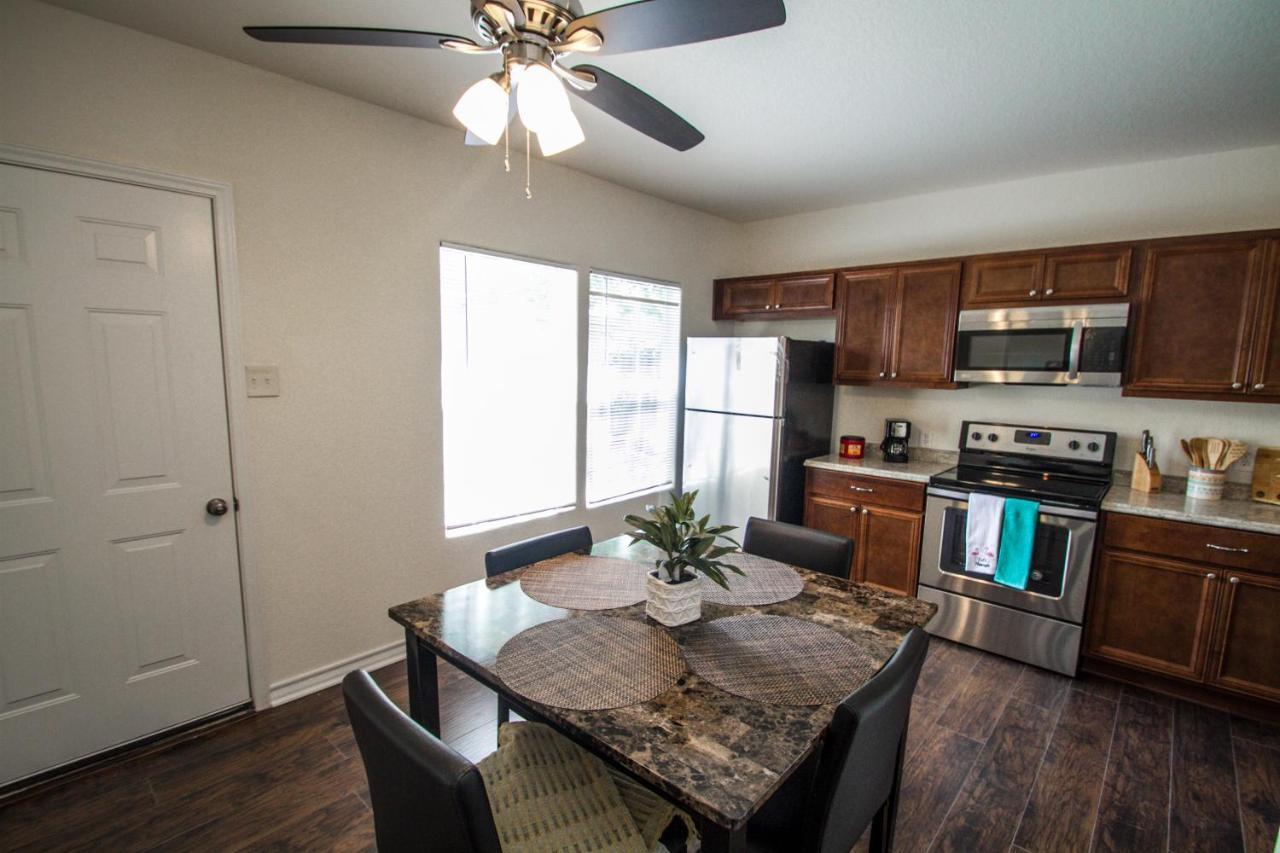 Apartamento Hays St Cozy Remodeled 2br/2ba House Sleeps 8