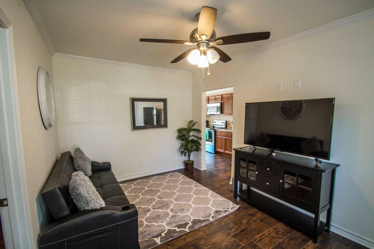 Apartamento Hays St Cozy Remodeled 2br/2ba House Sleeps 8