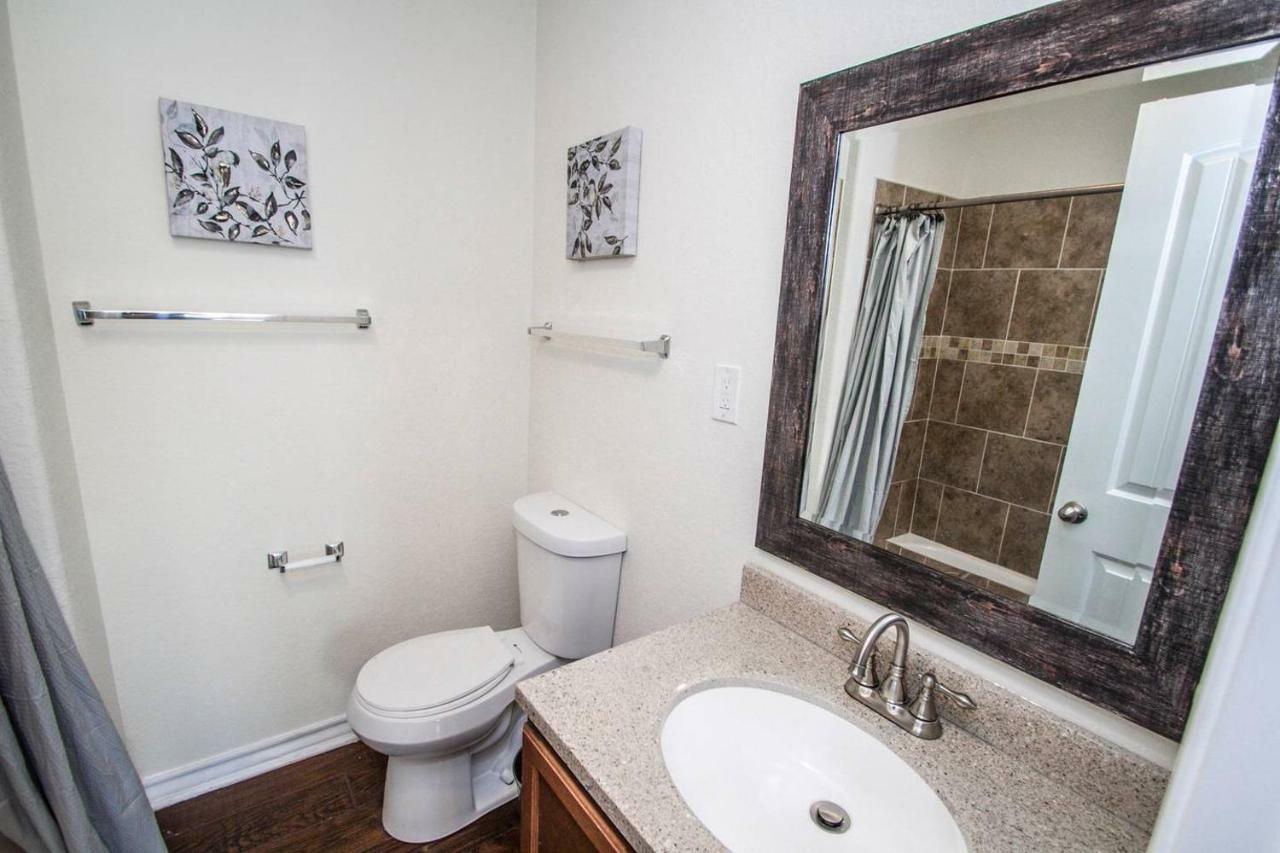 Hays St Cozy Remodeled 2br/2ba House Sleeps 8 Apartamento *